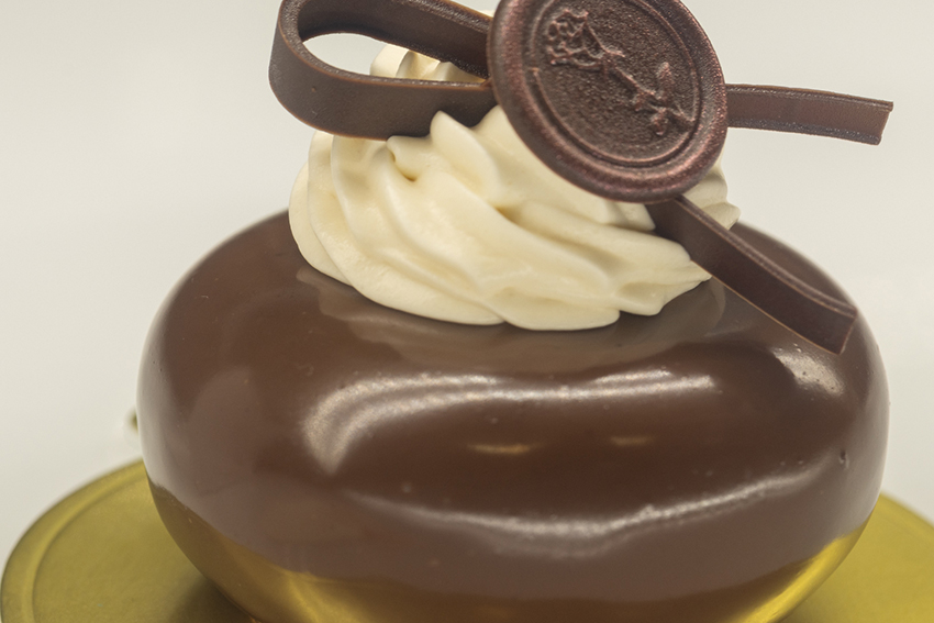 【洋7部】学生部門 プティガトー「冬のショコラ」 第1位